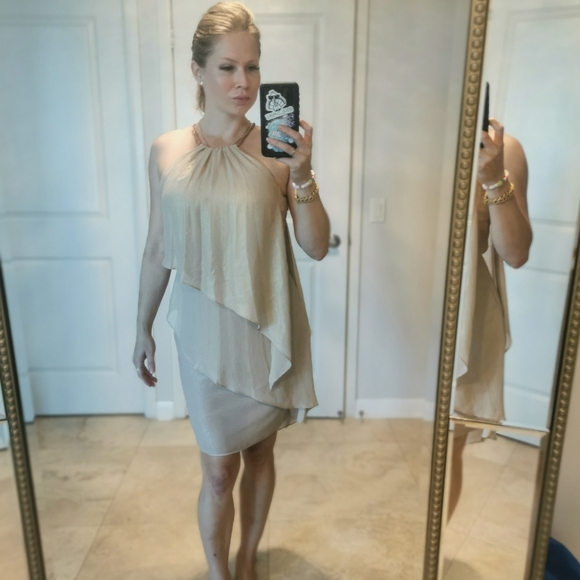 Le chateau dress - Picture 1 of 14